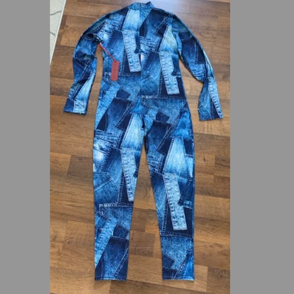 🆕 Soft Denim Print Jumpsuit - Picture 14 of 14